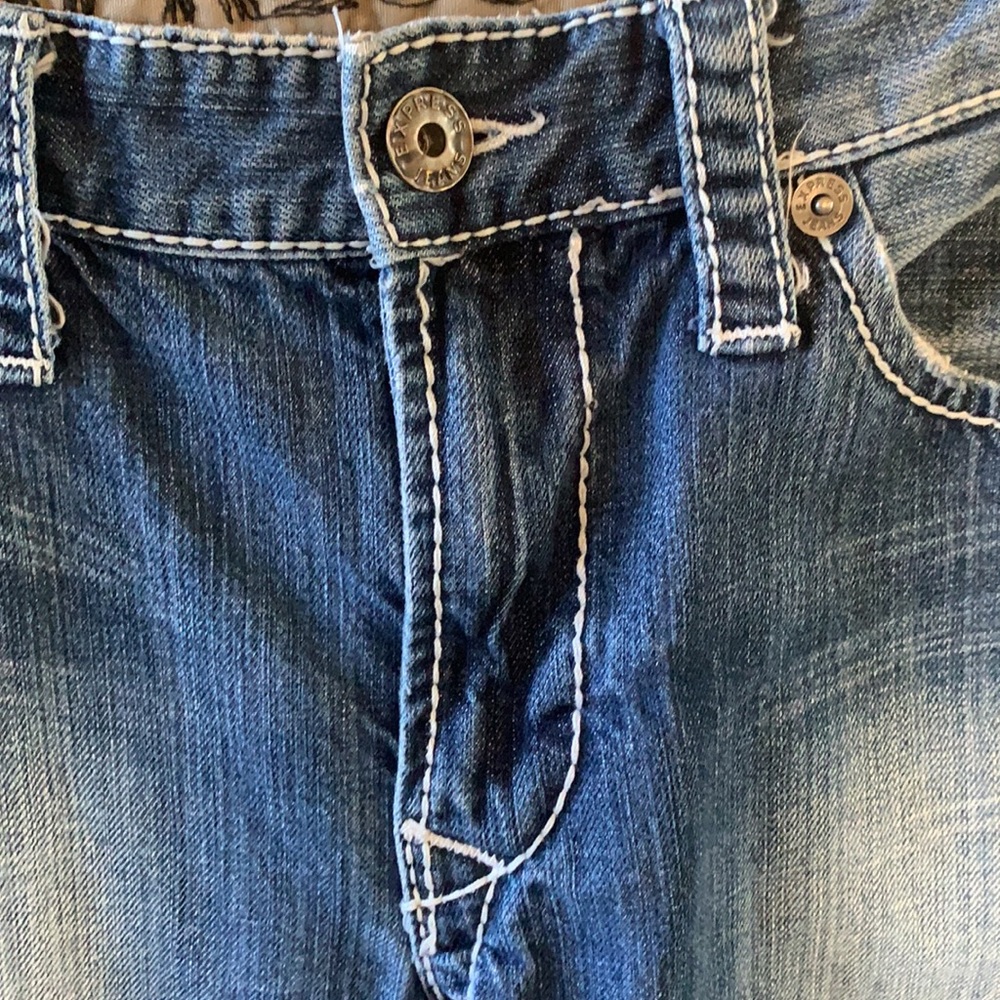 Express Distress Bootcut Jeans - Picture 5 of 8